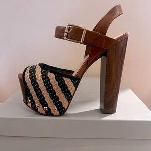 Jessica simpson heels